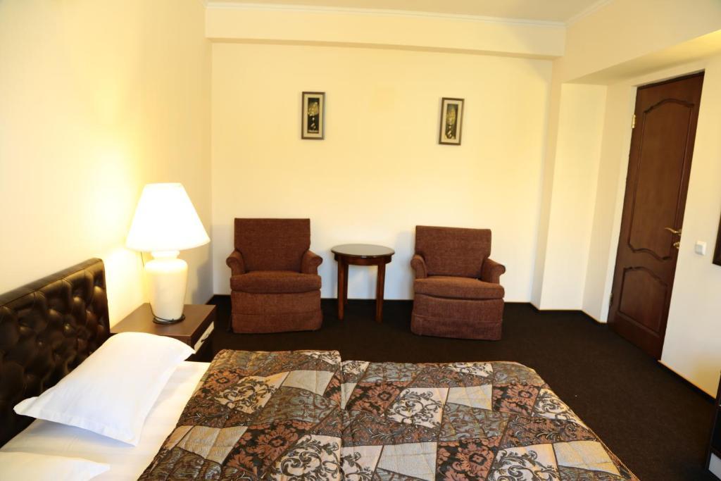 Salem On Samal Hotel Almaty Room photo